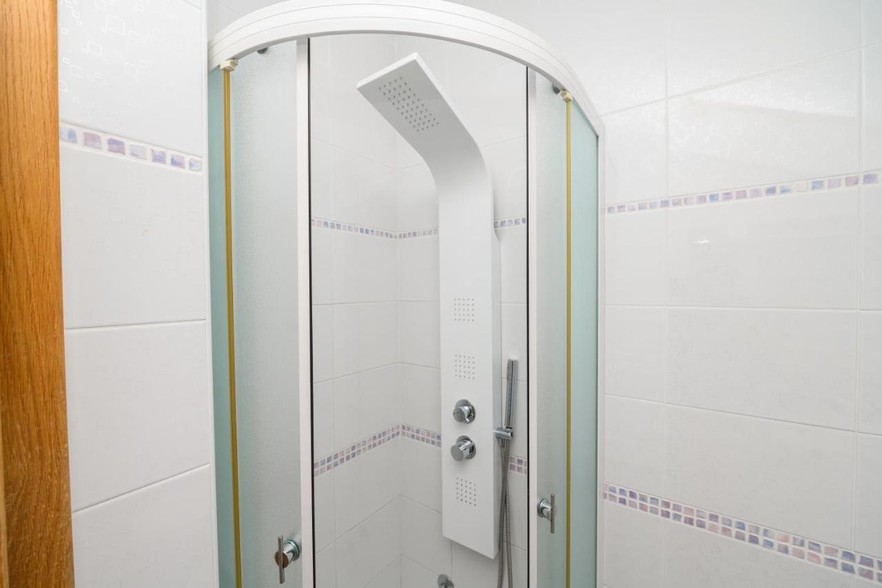 Apartmani Loreta Mali Losinj Bagian luar foto