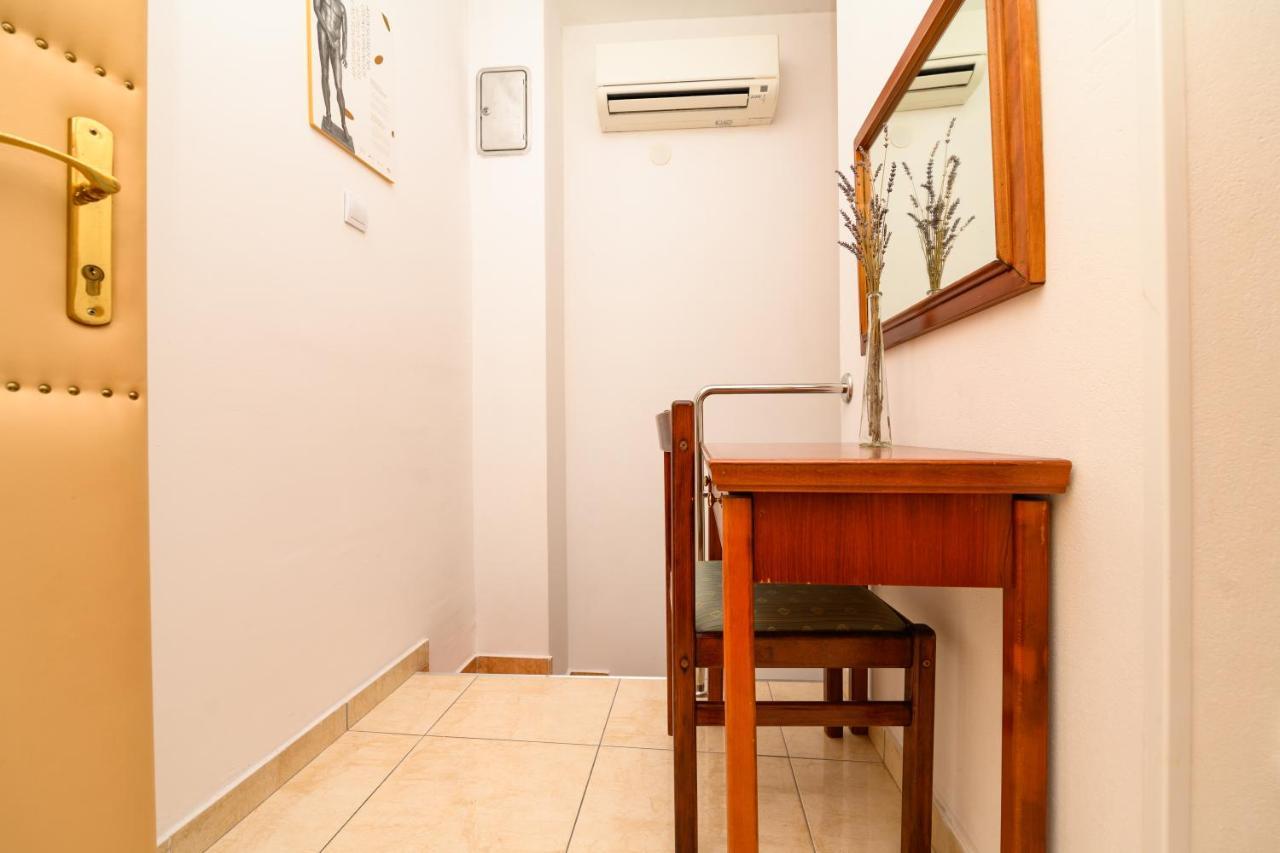 Apartmani Loreta Mali Losinj Bagian luar foto