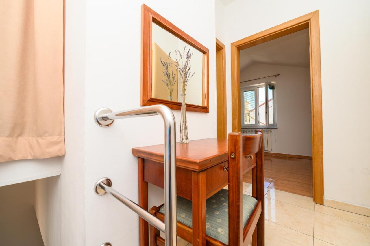 Apartmani Loreta Mali Losinj Bagian luar foto