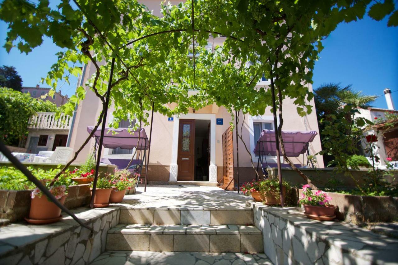 Apartmani Loreta Mali Losinj Bagian luar foto