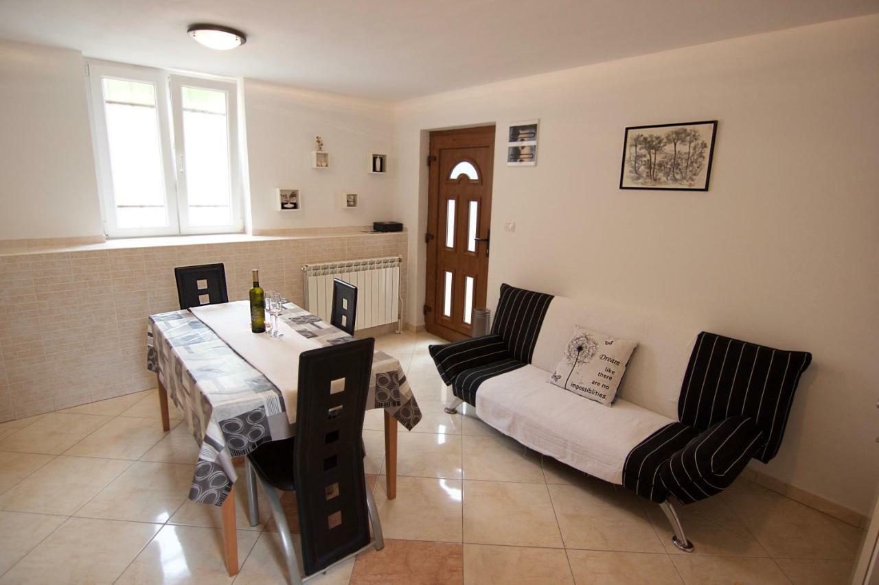 Apartmani Loreta Mali Losinj Bagian luar foto