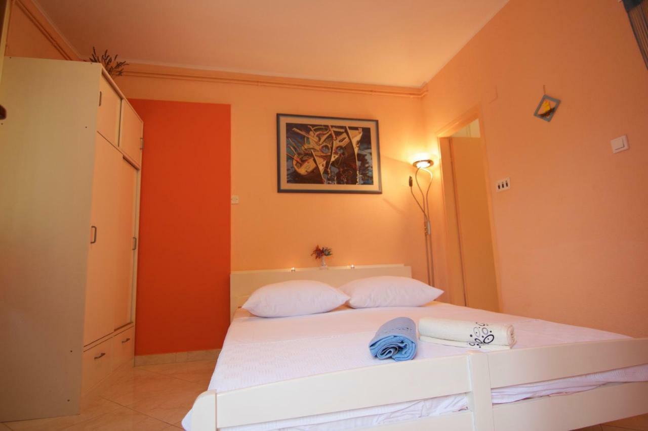 Apartmani Loreta Mali Losinj Bagian luar foto